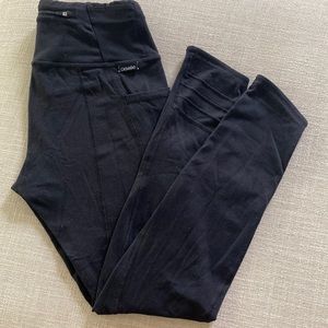 Oiselle Fly Out leggings